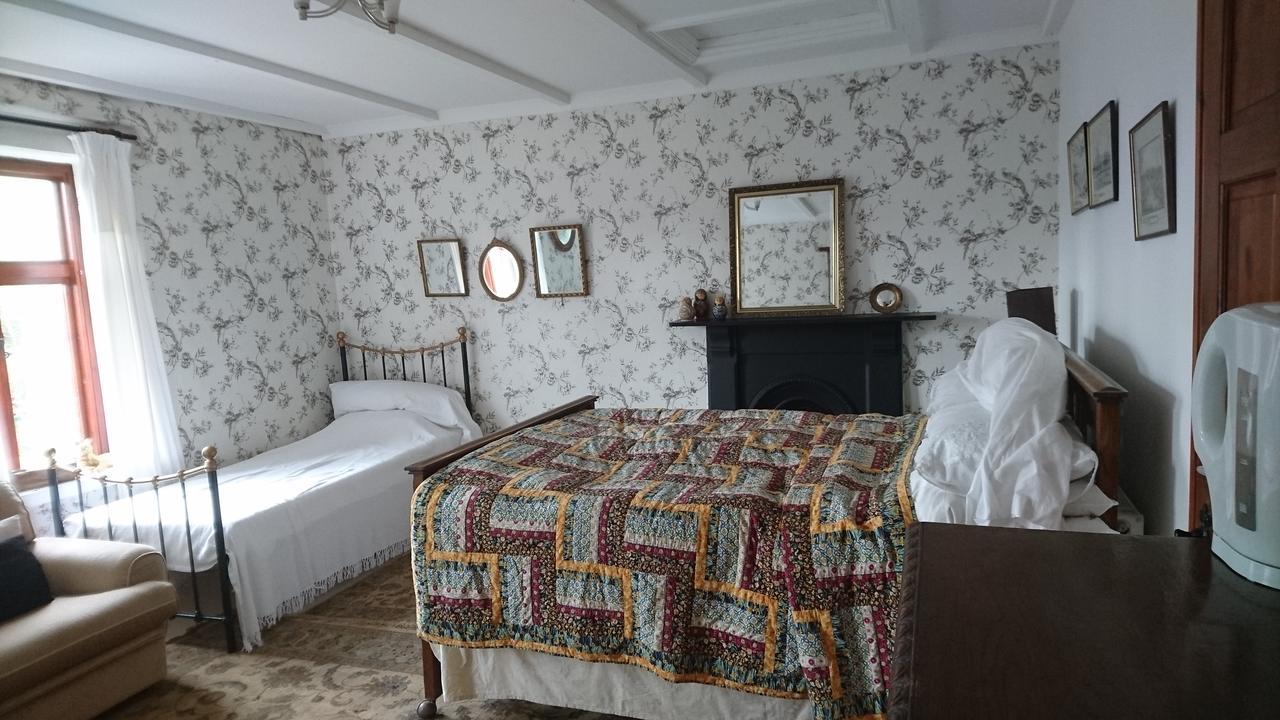 Bed and Breakfast Middle Mill Kidwelly Экстерьер фото