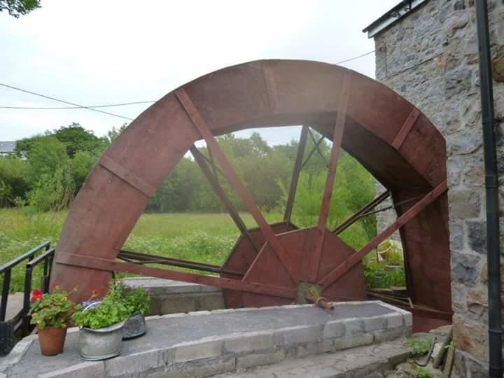 Bed and Breakfast Middle Mill Kidwelly Экстерьер фото